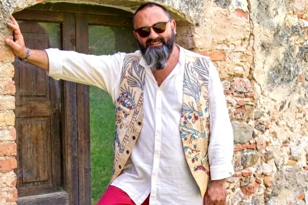 Dagli arazzi di seta alle sneakers, Gioacchino da Fiore veste il presente: «Così\u00A0la tessitura calabrese può conquistare il mondo»\n