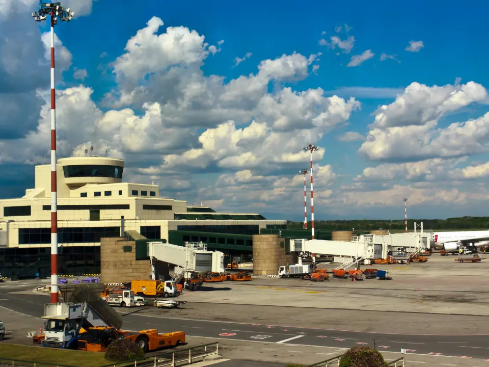 I fili neri tra ’ndrangheta e politica a Milano e i favori a Malpensa per le assunzioni: «Fai il suo nome, non il mio»