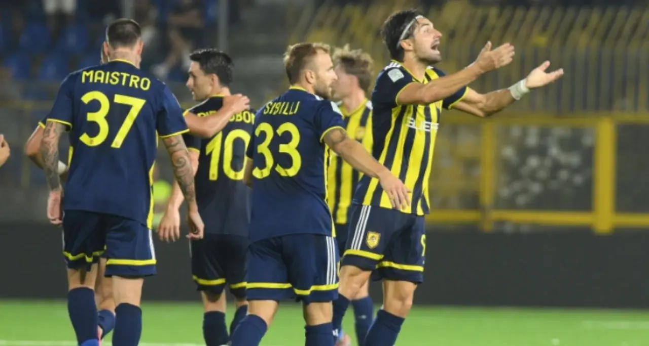 Serie B, nuova penalizzazione per la Juve Stabia: quattro punti in meno\n
