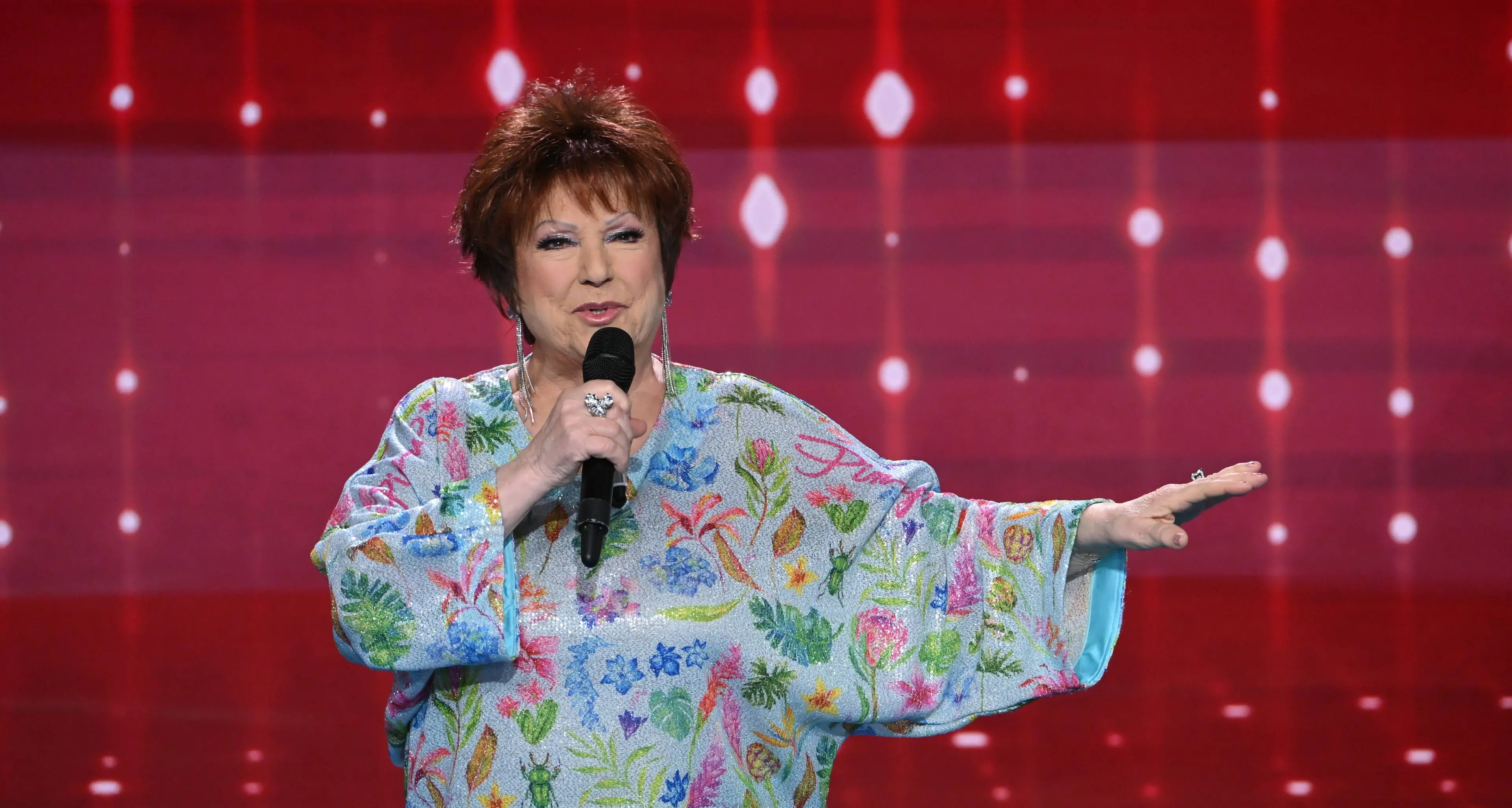 Sant’Onofrio, il concerto di Orietta Berti chiuderà la festa della Santa Croce: due giorni di fede, musica e divertimento\n