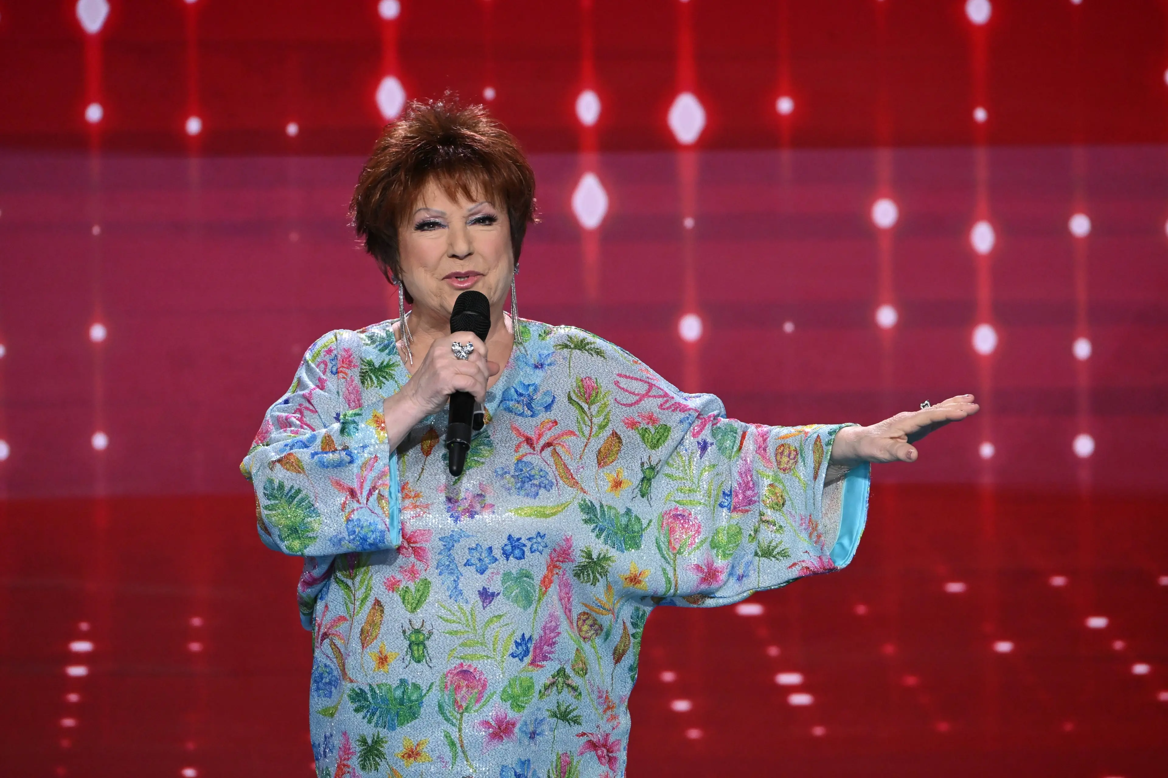 Sant’Onofrio, il concerto di Orietta Berti chiuderà la festa della Santa Croce: due giorni di fede, musica e divertimento\n