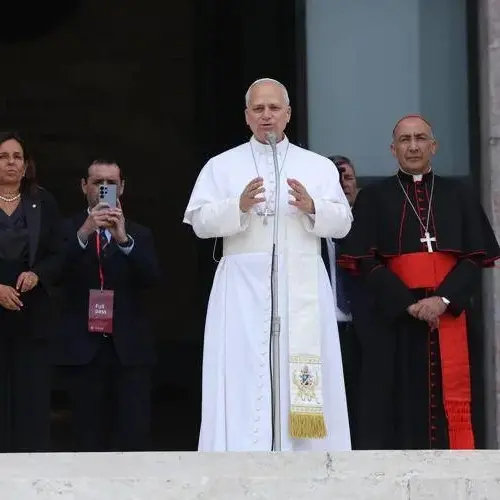 «Siete tutti i benvenuti»,\u00A0Papa Leone e la libertà di stampa: quelle parole che il potere non vuole sentire\n
