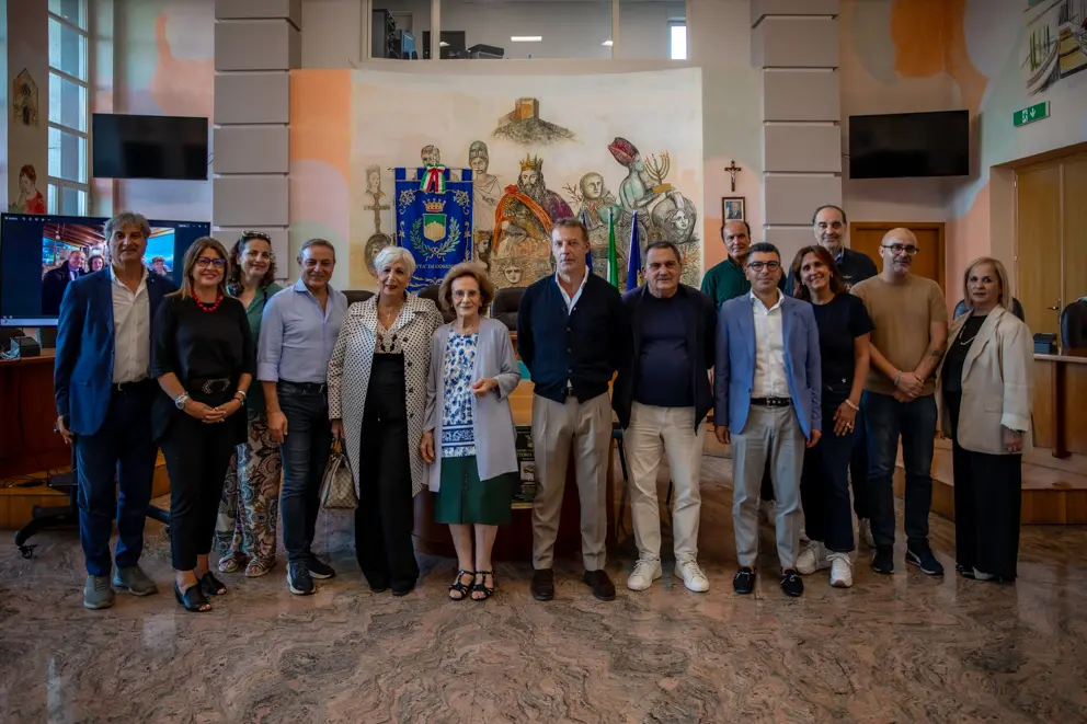 La Commissione Cultura premia Vittoria Bacher, maestra simbolo della scuola cosentina\n