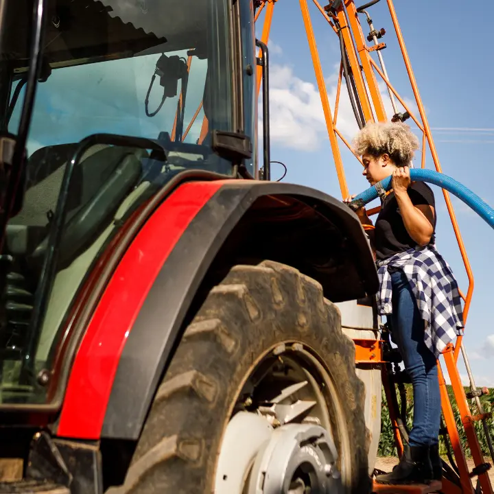 Caro carburante e costi alle stelle, gli agricoltori calabresi si mobilitano: a Pizzo il presidio per il Vibonese\n