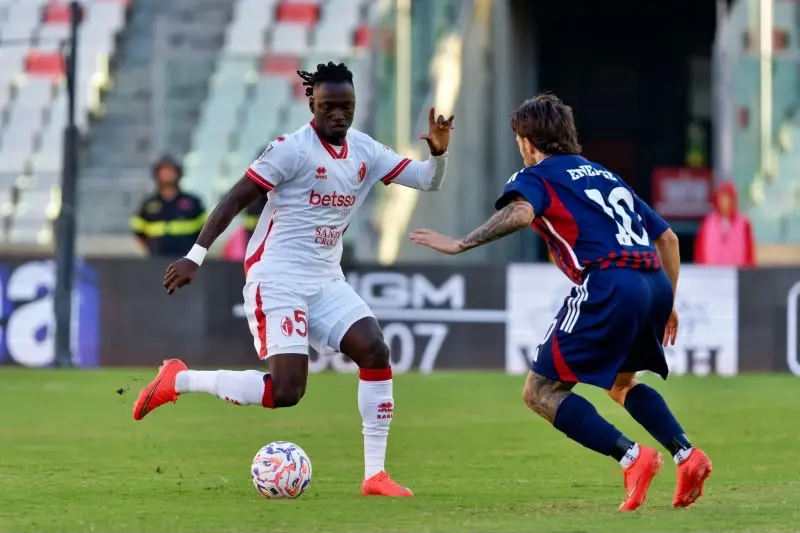 Il Cosenza è innocuo, il Bari ringrazia e\u00A0vince con il minimo sforzo (1-0)\n