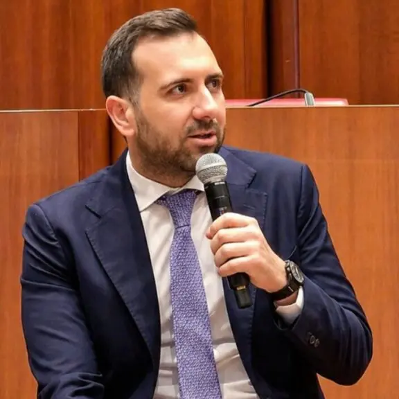 Nicholas Green, trentadue anni dopo la Calabria rinnova la memoria: Cirillo richiama il valore di una scelta che trasformò il dolore in speranza\n
