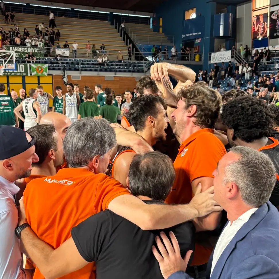 Esordio col botto, la Viola basket batte\u00A0Treviglio in trasferta 70-59\n