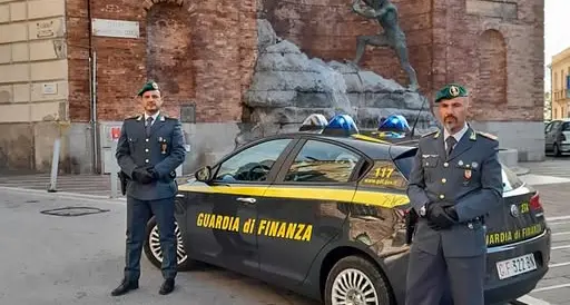 La GDF di Catanzaro sequestra i beni di due imprenditori, imputati “pericolosi socialmente”