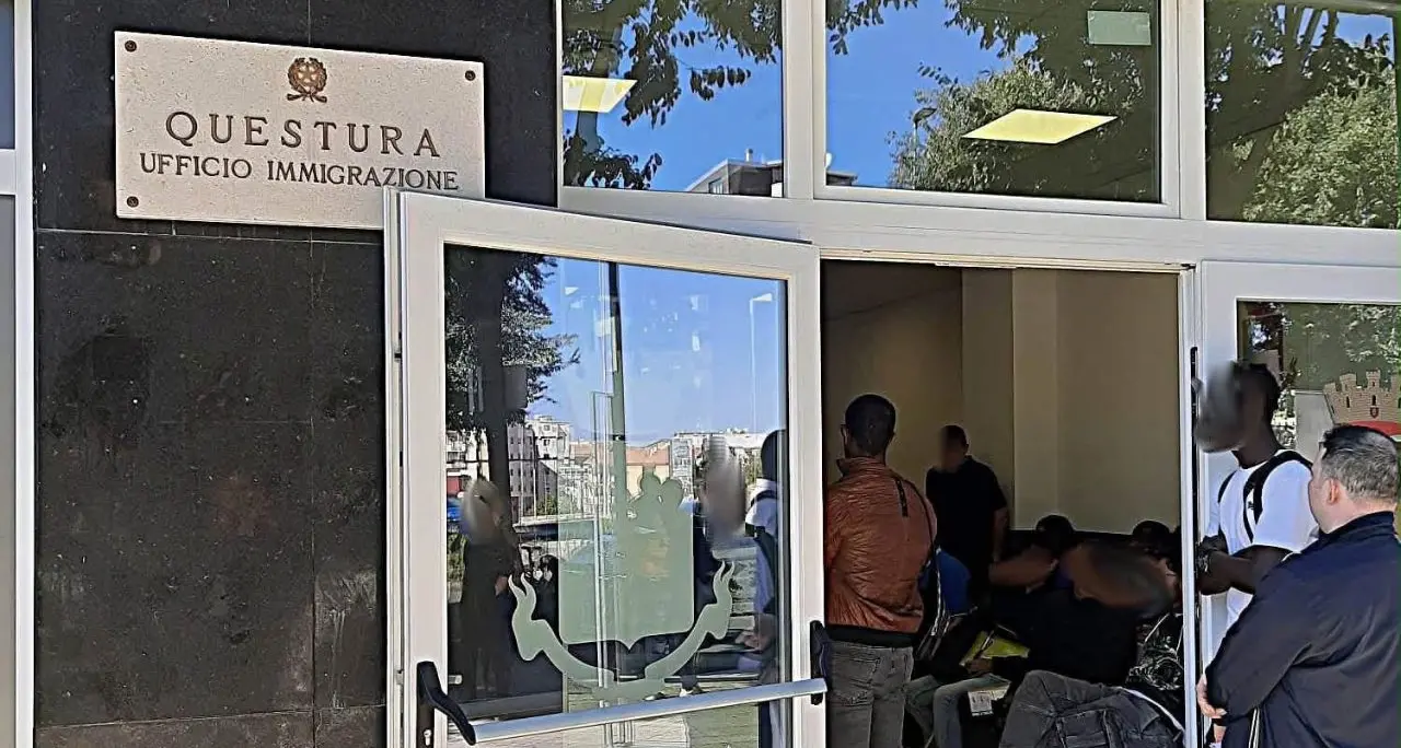 Cosenza, l’ufficio immigrazione della questura di Cosenza ha (finalmente) una sede dignitosa\n