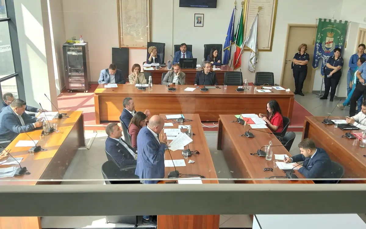 San Giovanni in Fiore, voto unanime sul futuro degli “Invisibili” e dei precari\n