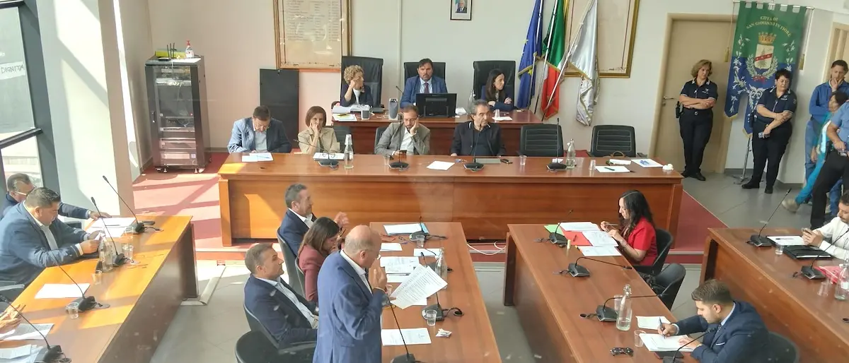 San Giovanni in Fiore, voto unanime sul futuro degli “Invisibili” e dei precari\n