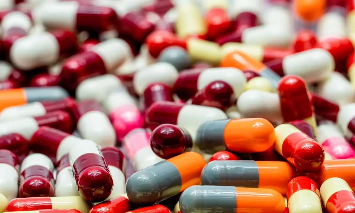 Superbatteri e antibiotico-resistenza, a Cosenza esperti nazionali discutono nuove strategie di contrasto\n
