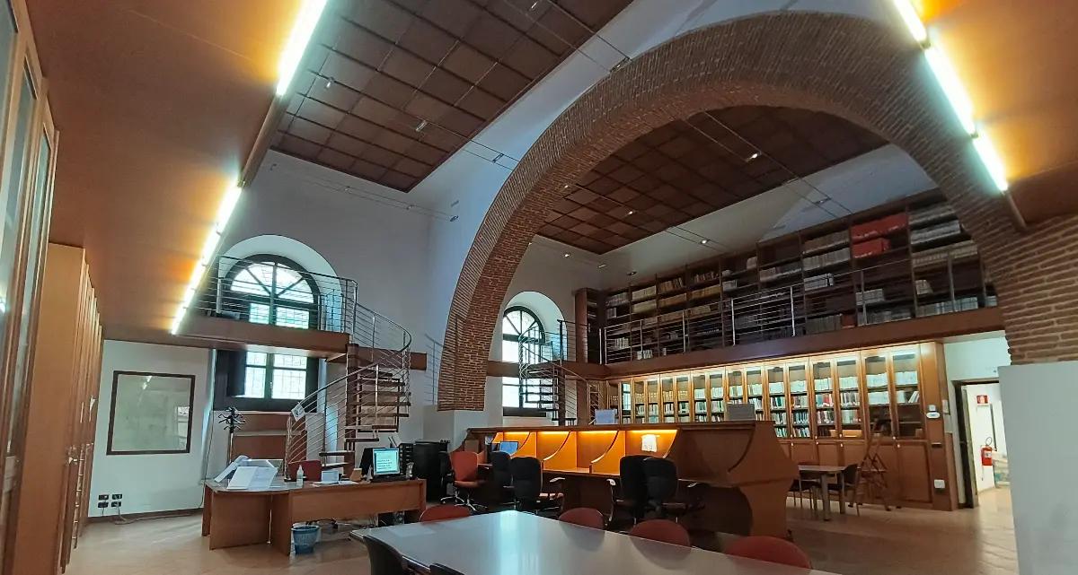 Cosenza, cartoline e pergamene in mostra all’Archivio di Stato per la Domenica di Carta\n