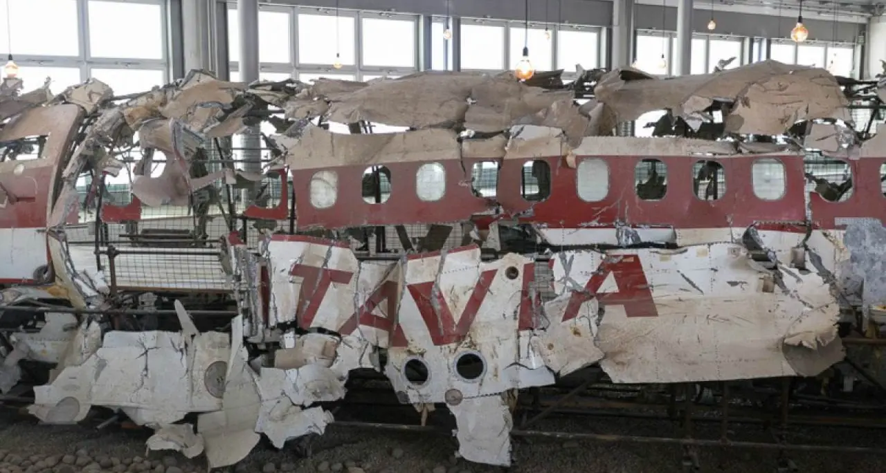 Strage di Ustica, la Francia apre sugli atti segreti: la Procura di Roma ferma l'archiviazione\n
