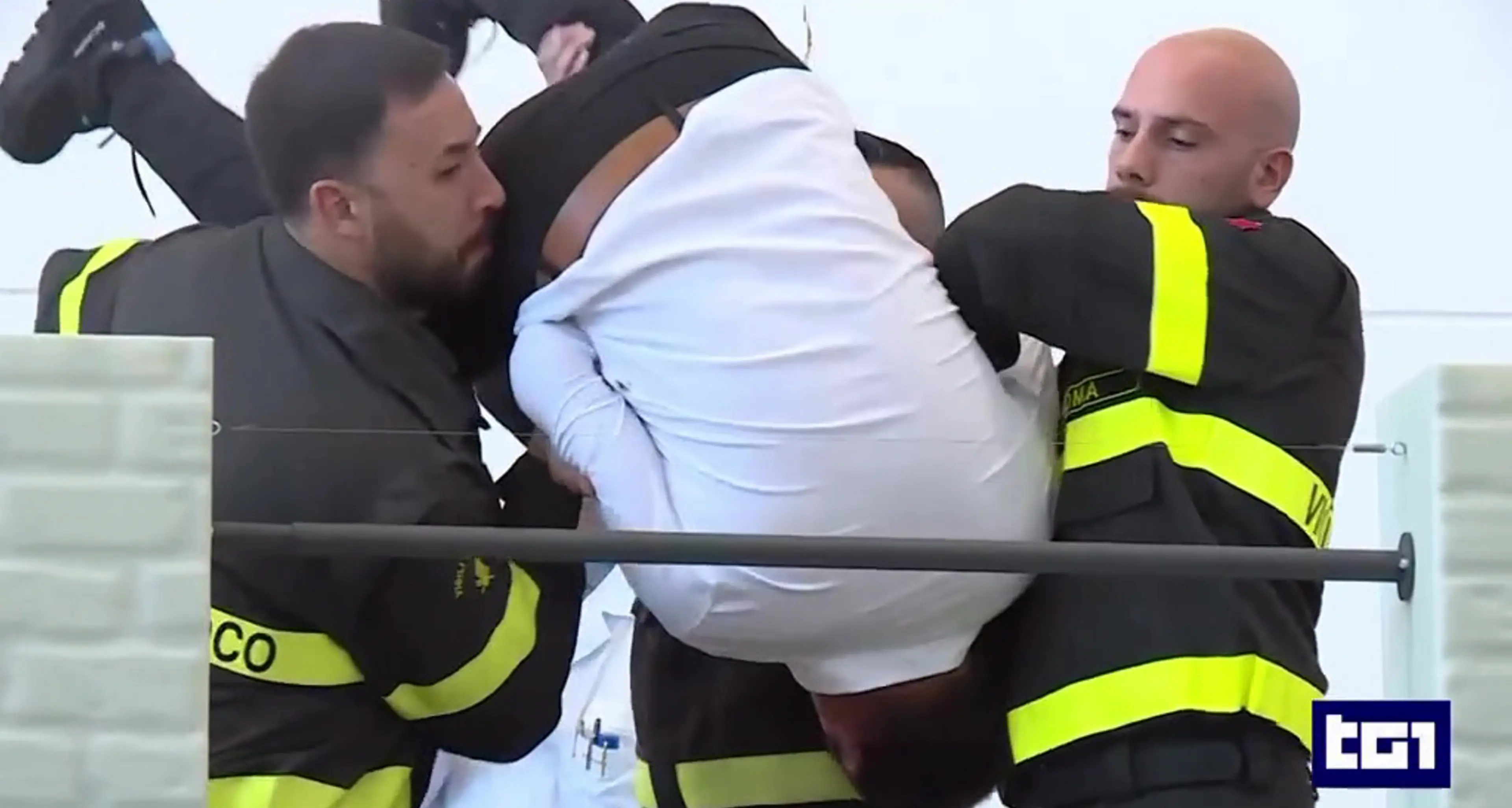 David Rossi, la nuova perizia: «Aggredito da più persone». Sulla morte resta l’ombra della ’ndrangheta\n
