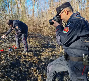 Piromane colto in flagrante da un drone di ‘Tolleranza Zero’