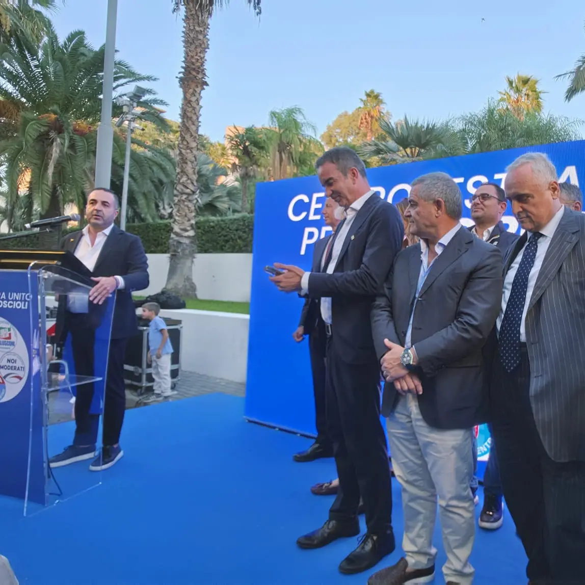 <p>Craxi: «<span style=\"color:hsl(0, 75%, 60%);\">Vannacci è un bluff</span>». E Occhiuto avverte il centrodestra: «Con lui i voti si sottraggono, vale meno di Giannetta»</p>
