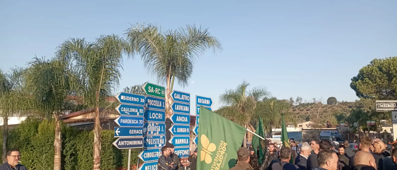 Rosarno, agricoltori, allevatori e pescatori continuano il presidio: «Nessuno ce la fa più ad andare avanti»\n