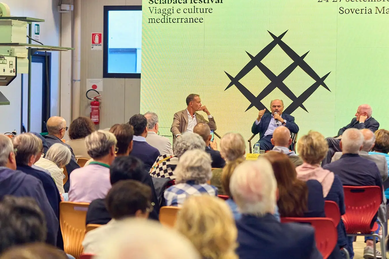 Da Sciascia a Mancuso, passando per l’AI: Sciabaca trasforma la Calabria in un laboratorio di idee\n