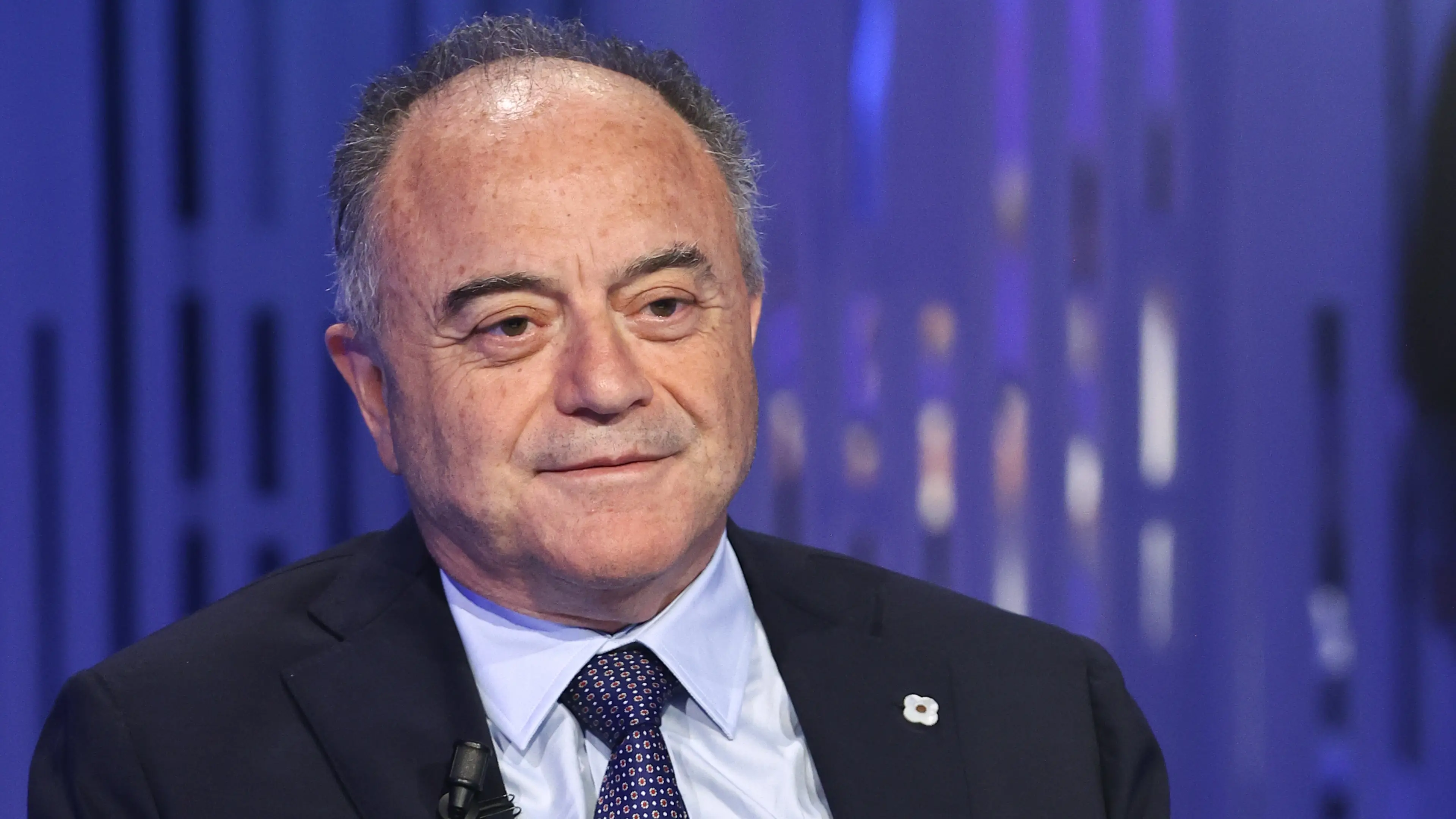 <p>Il procuratore Gratteri (foto Ipa)</p>\\n