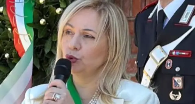 Wanna Marchi e Stefania Nobile premiate in Campidoglio, la sindaca\u00A0Scarcella: «È l’Italia che lasciamo ai nostri figli»\n