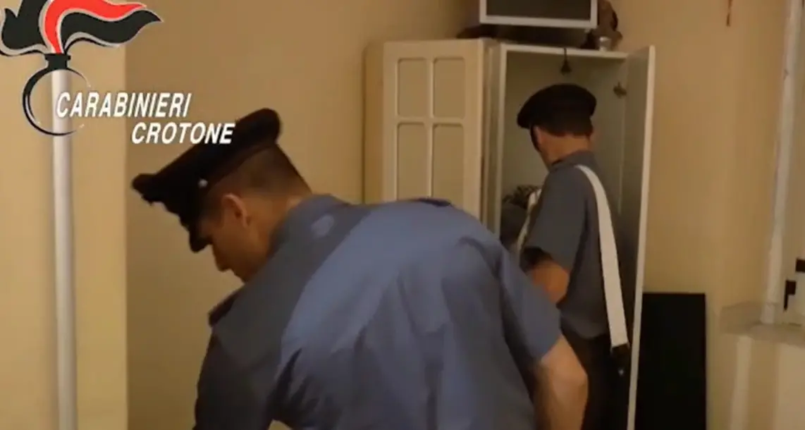 Svolta nelle indagini sulla scomparsa di Salvatore Giglio a Cutro: la moglie e il figlio accusati di omicidio e occultamento di cadavere