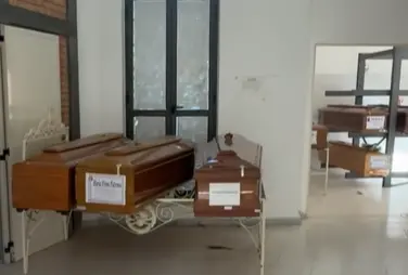 Cosenza, Mancini denuncia: «Feretro in attesa anche per mesi, i nostri cari meritano rispetto»\n