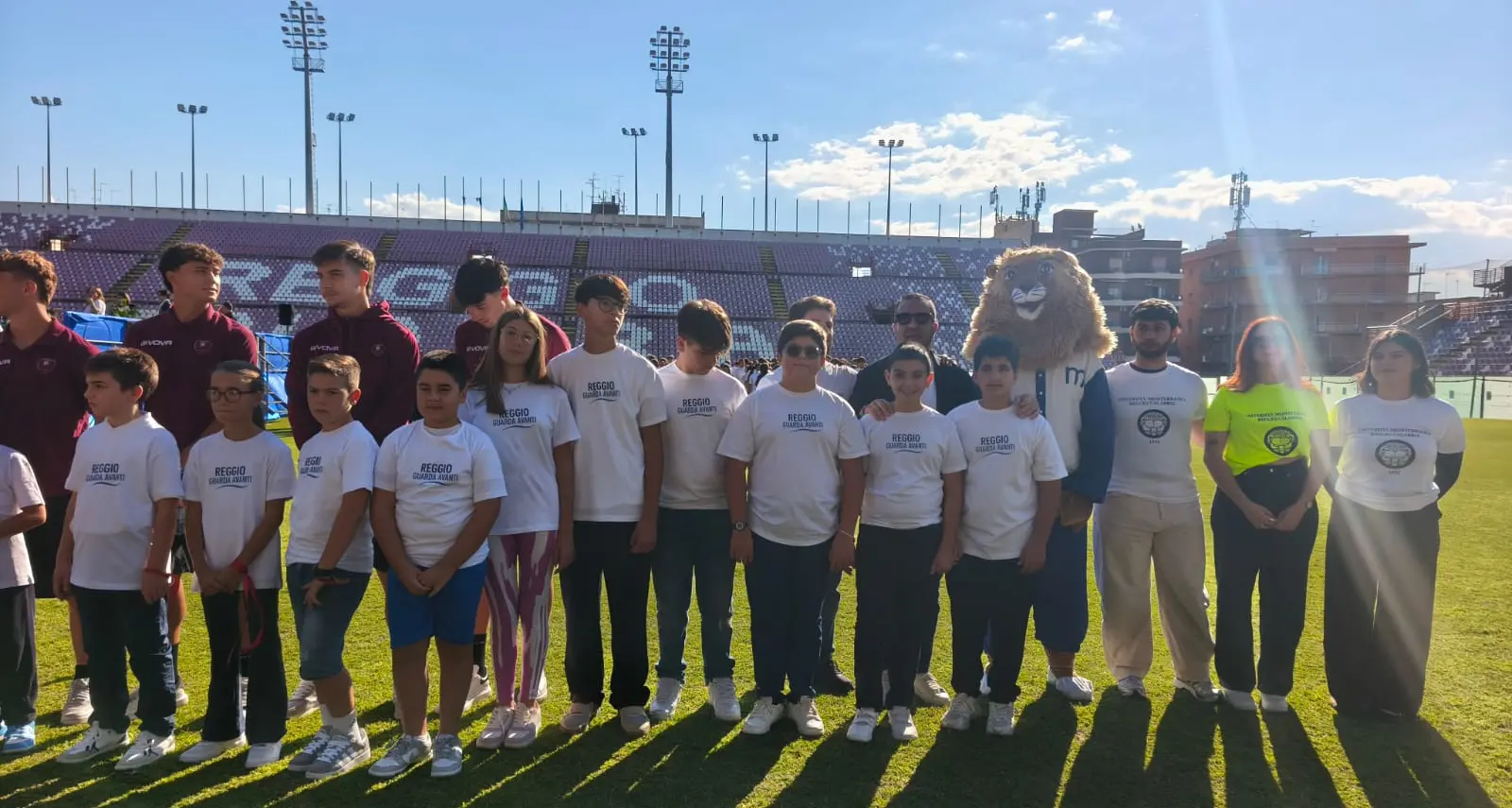 \"Reggio guarda avanti\", inaugurato l’anno scolastico al Granillo, Cannizzaro: «Il futuro a voi»\n