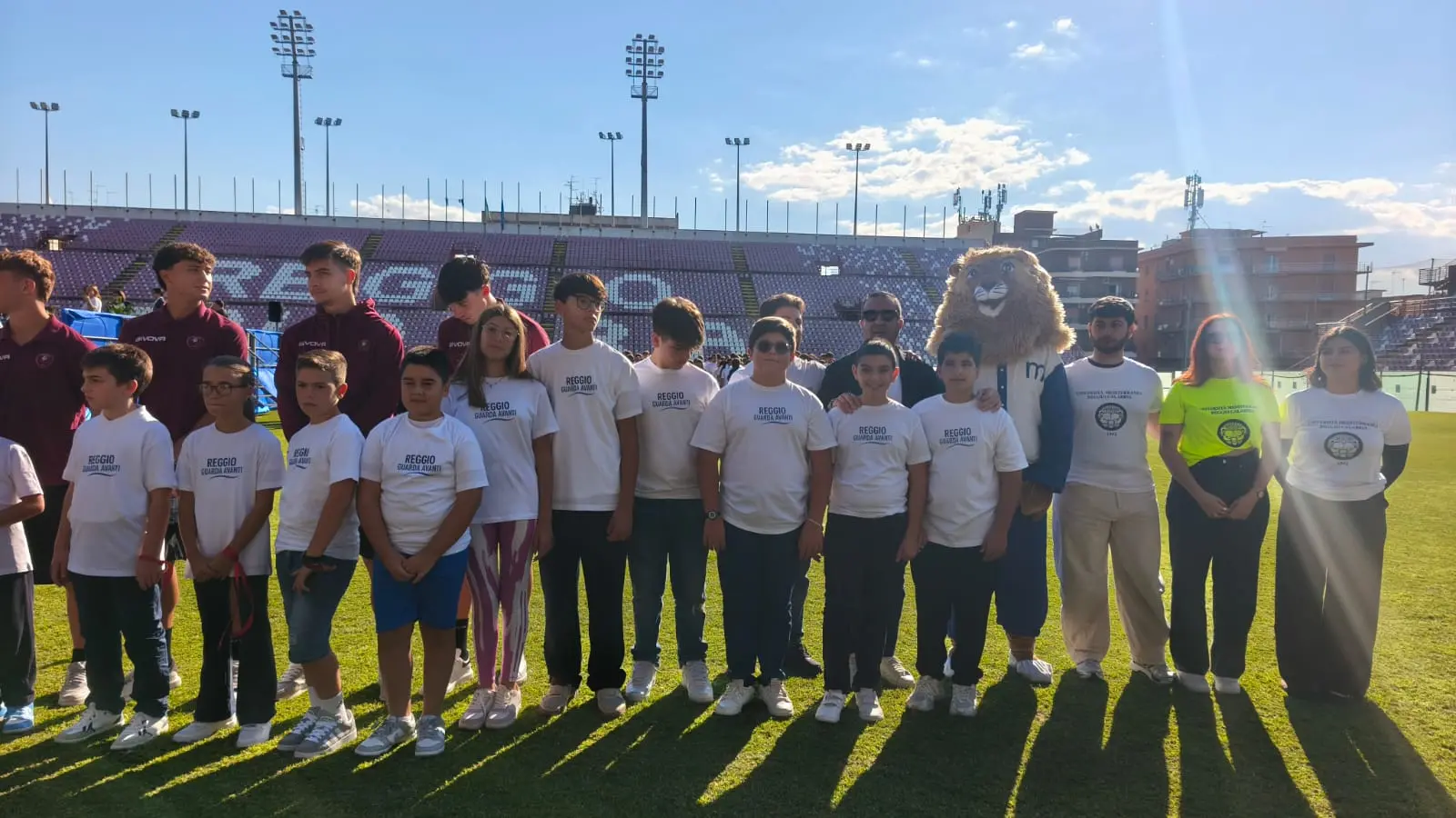 \"Reggio guarda avanti\", inaugurato l’anno scolastico al Granillo, Cannizzaro: «Il futuro a voi»\n