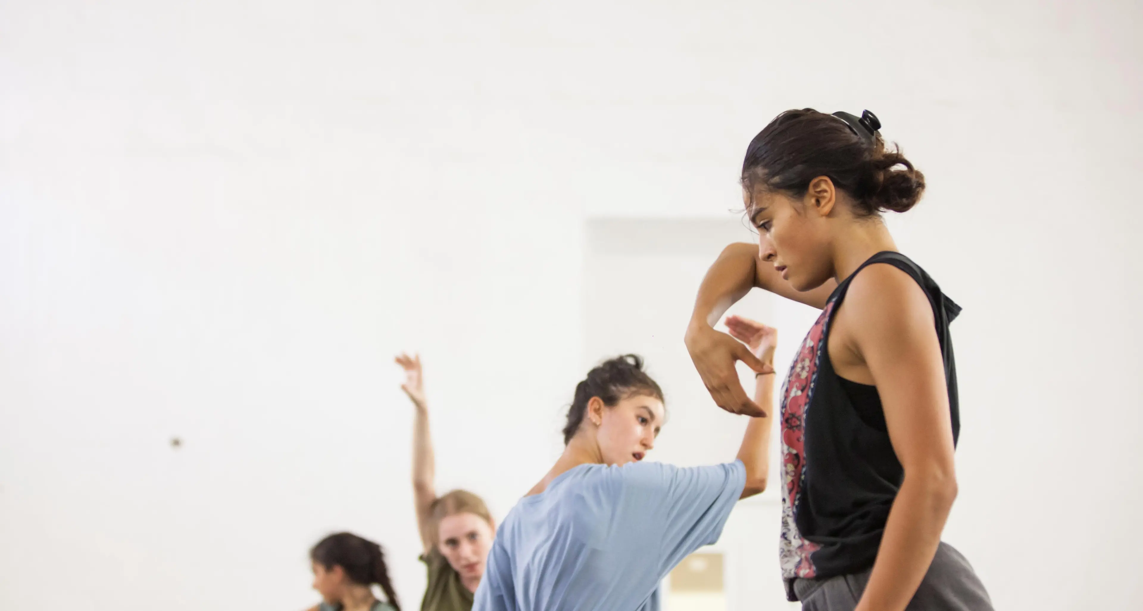 Danza, il progetto\u00A0Corpo Mediterraneo\u00A0arriva a Filadelfia con “Morgana”: due settimane di residenza artistica\n