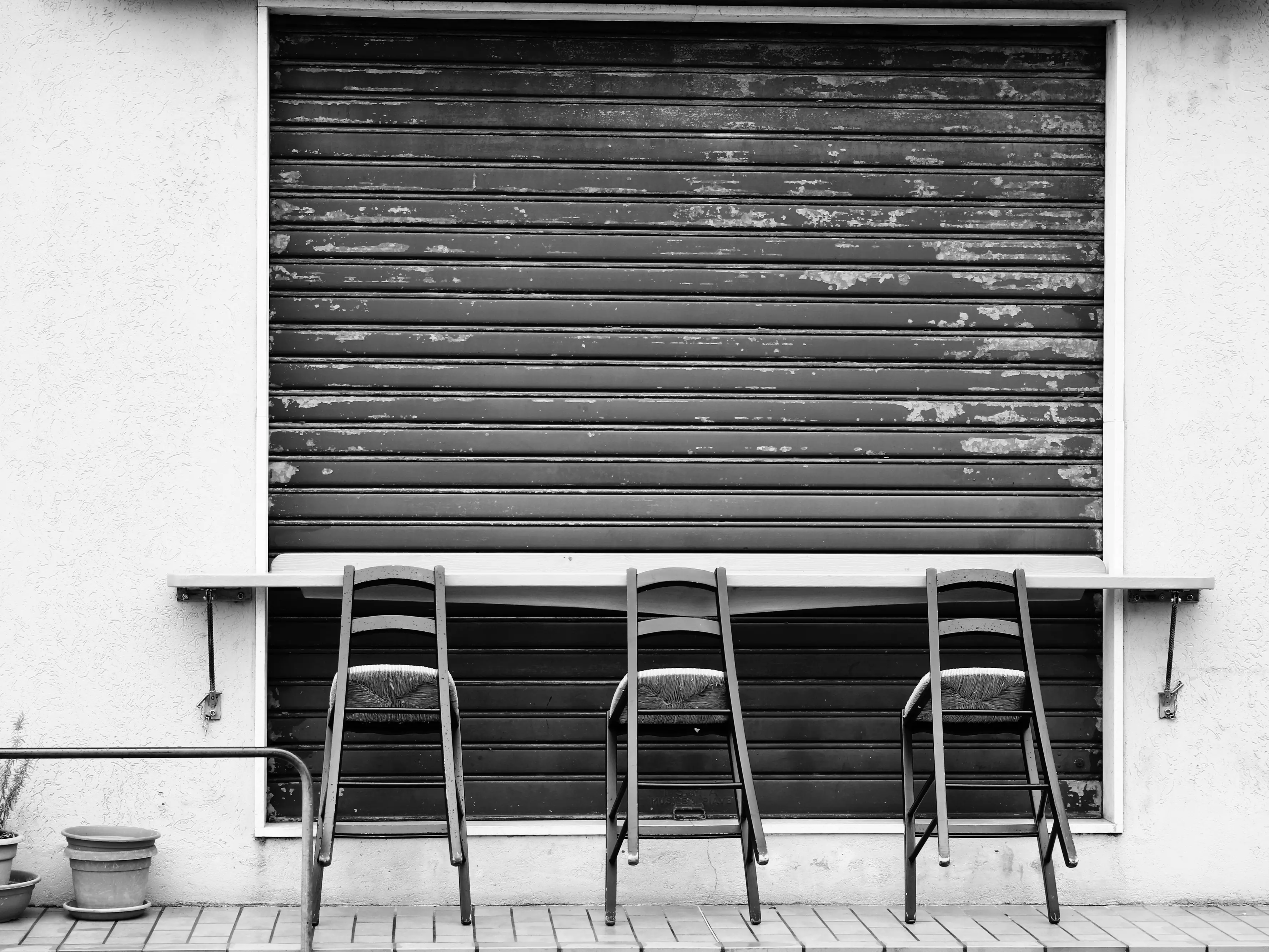 In Calabria chiusi 474 bar dal 2019, quasi tutti nei piccoli e medi centri: «Così il territorio diventa più fragile»