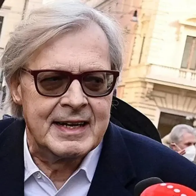 Vittorio Sgarbi ricoverato al Gemelli in terapia intensiva, le sue condizioni sarebbero gravi\n