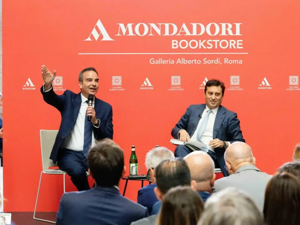 Occhiuto lancia la sua scalata a Forza Italia ma tutti negano l’assalto al partito. E i Berlusconi restano in silenzio