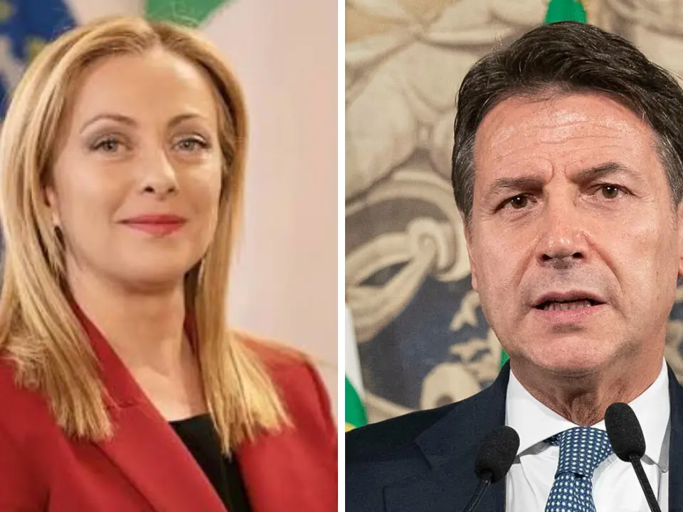 Caro carburanti, Conte attacca Meloni: «Dovremmo anche dire grazie? Non facciamoci prendere in giro»