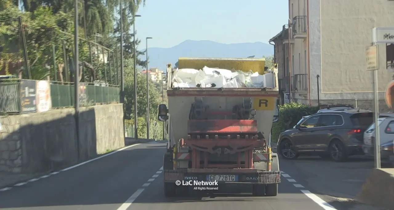 Sommersi dalla plastica, anche in Calabria il sistema di raccolta rischia di incepparsi –\u00A0VIDEO\n