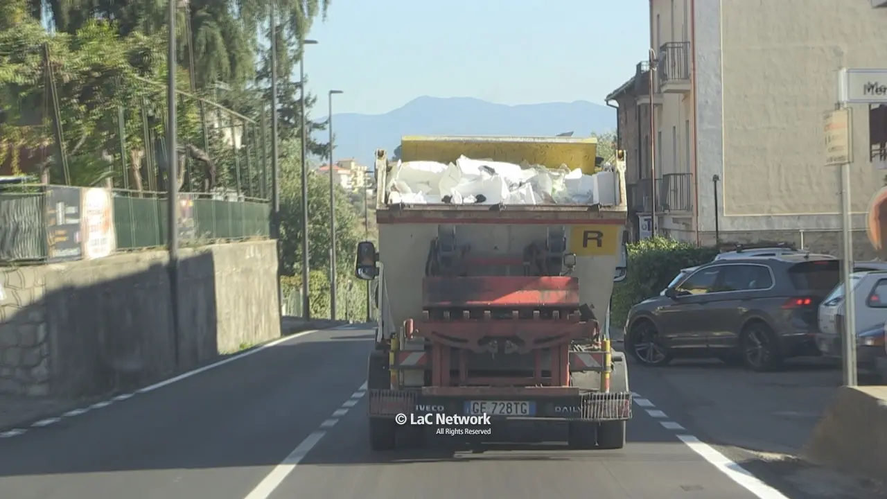 Sommersi dalla plastica, anche in Calabria il sistema di raccolta rischia di incepparsi –\u00A0VIDEO\n