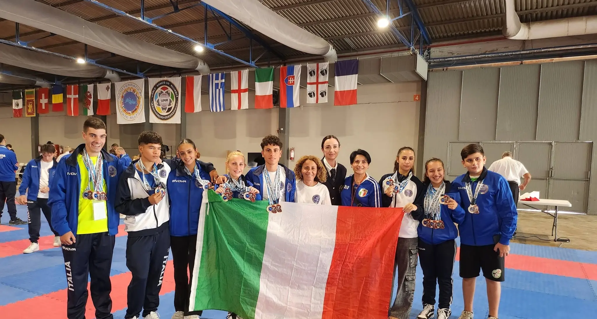Karate, il Team Trimboli conquista Atene: pioggia di medaglie per gli atleti reggini al Gran Prix internazionale\n