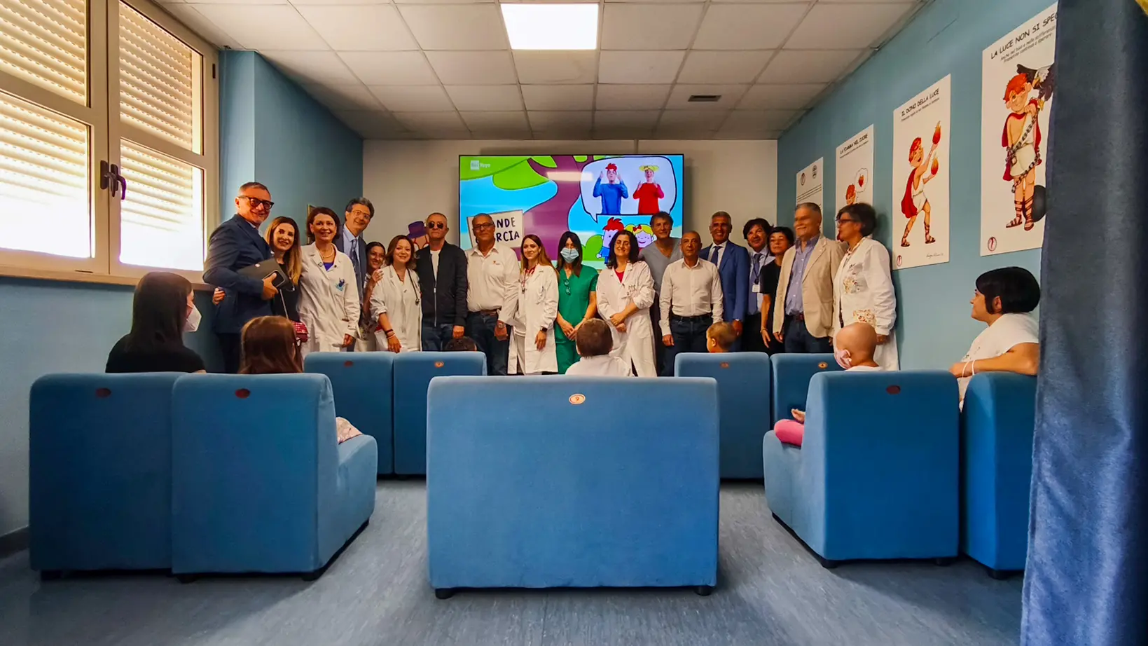 L'umanizzazione delle cure passa dal mini-Cinema donato all'Oncoematologia Pediatrica del presidio \"Morelli\"\n