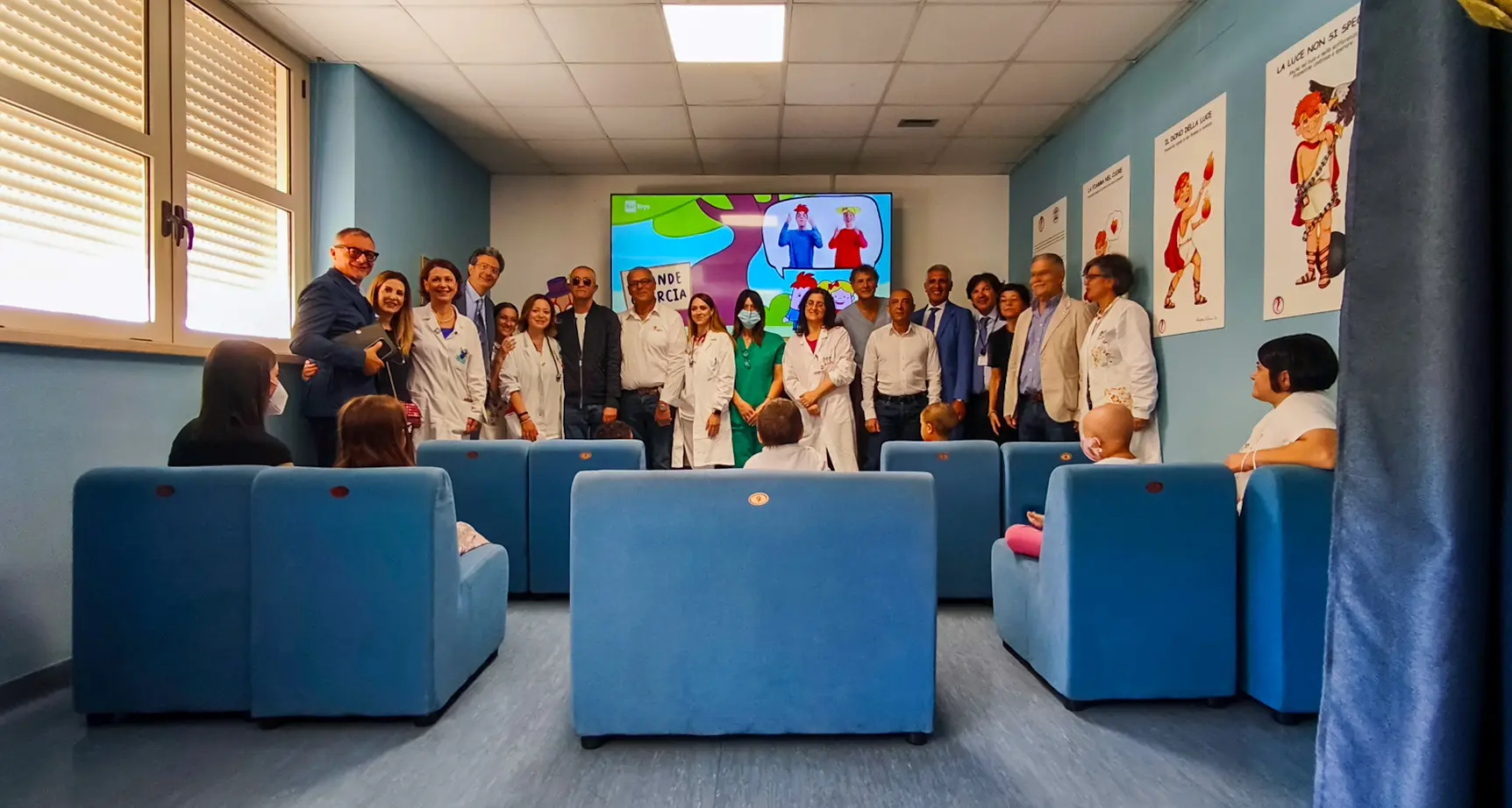 L'umanizzazione delle cure passa dal mini-Cinema donato all'Oncoematologia Pediatrica del presidio \"Morelli\"\n