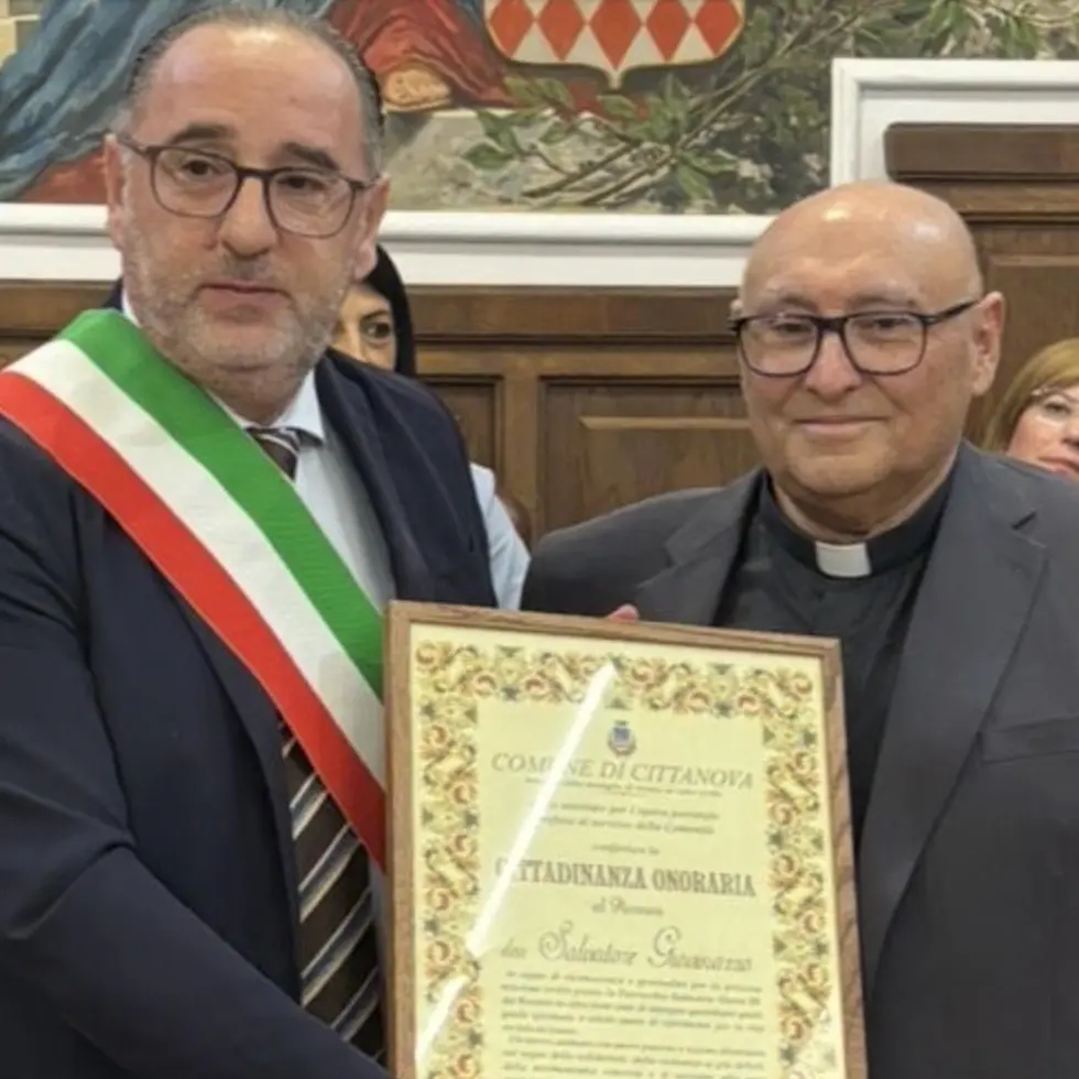 Cittanova, consegnata la cittadinanza onoraria a don Salvatore Giovinazzo\n
