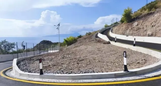 Maratea, protesta degli studenti calabresi: assenza di massa per i disagi nel trasporto scolastico\n