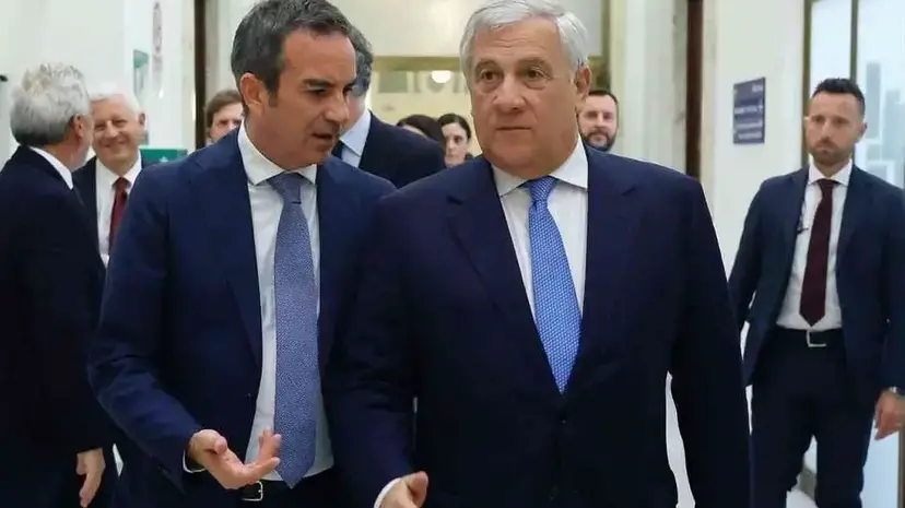 <p>Occhiuto e Tajani</p>\\n