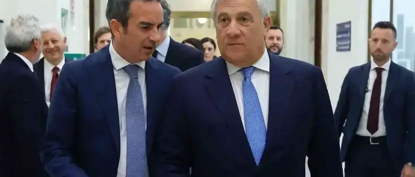 Forza Italia, Tajani sfida Occhiuto ma la Calabria parla chiaro: vince contro campo largo e Vannacci\n