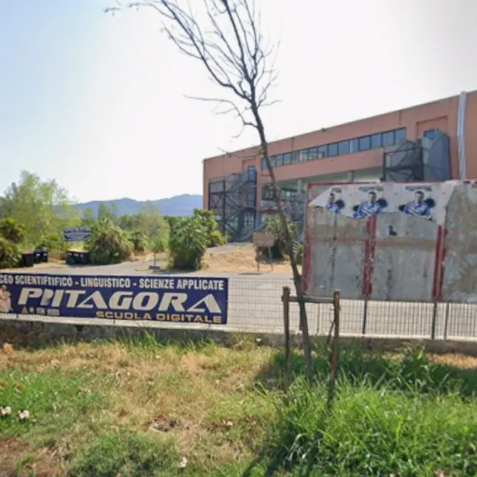 Rende, riapre la palestra del Liceo Scientifico Pitagora dopo i lavori di ristrutturazione\n