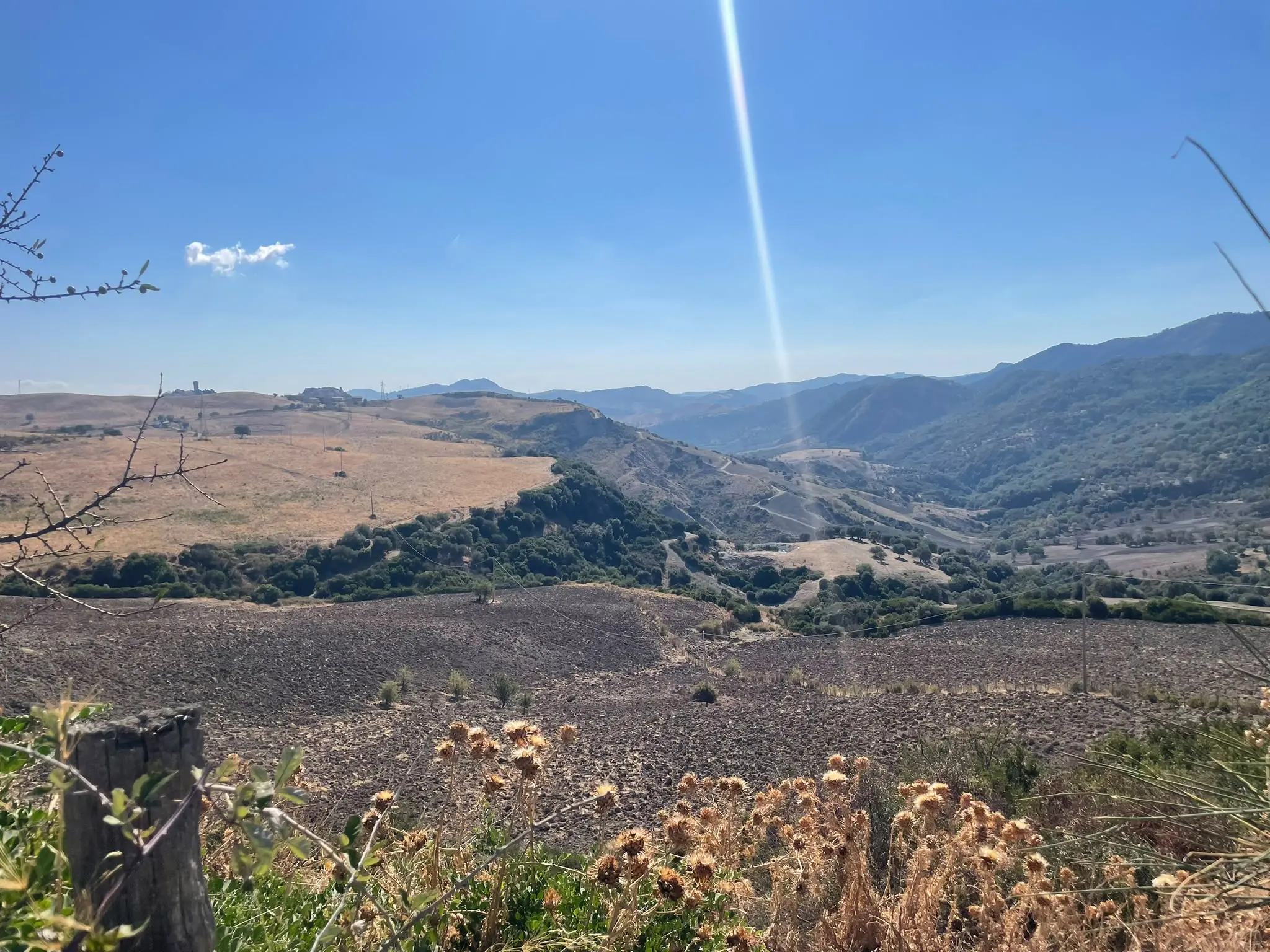 Turismo lento, “Bio Valle del Nicà” crea una rete di 10 comuni tra Cosentino e Crotonese: il progetto di Legambiente\n
