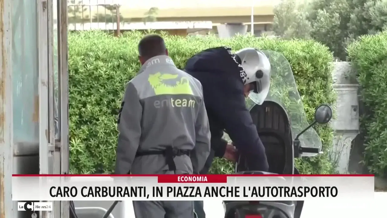 Caro carburanti, in piazza anche l'autotrasporto