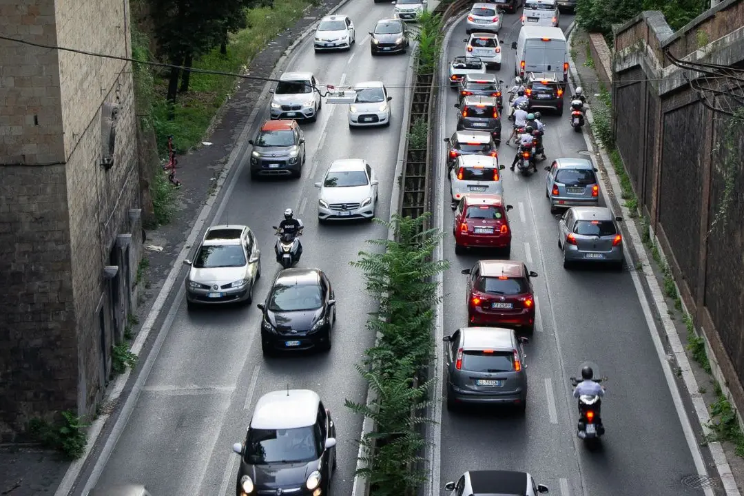 Caro carburanti, stangata da 524 milioni sulla Calabria\u00A0per benzina e diesel: è l’aumento più alto d’Italia\n