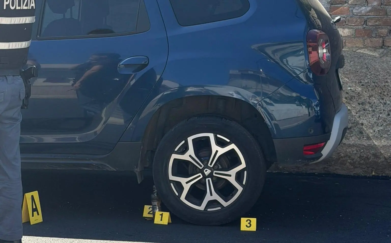 Intimidazione a Siderno: benzina sotto l’auto del Presidente del Consiglio Comunale\n
