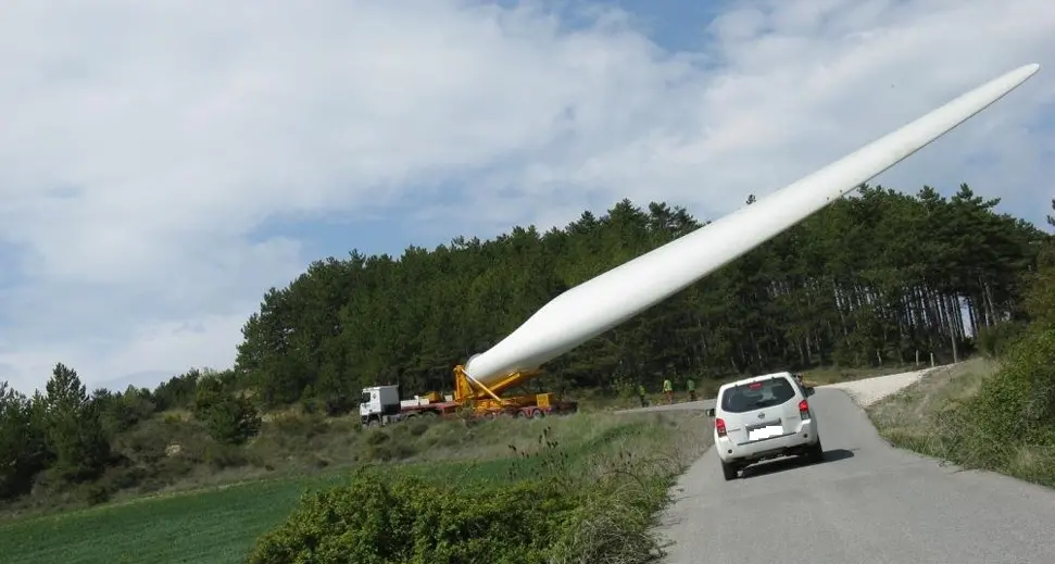 La Regione non si opporrà all’impianto\u00A0eolico sul Cammino Kalabria coast to coast: associazioni pronte alla mobilitazione\n