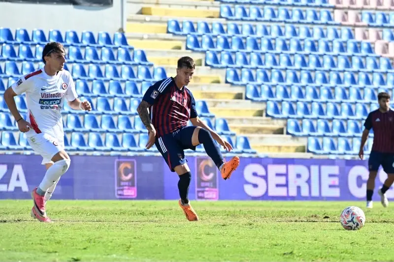 Cosenza-Foggia, le pagelle: Petrovic spreca, McJannet ci prova ma non basta\n
